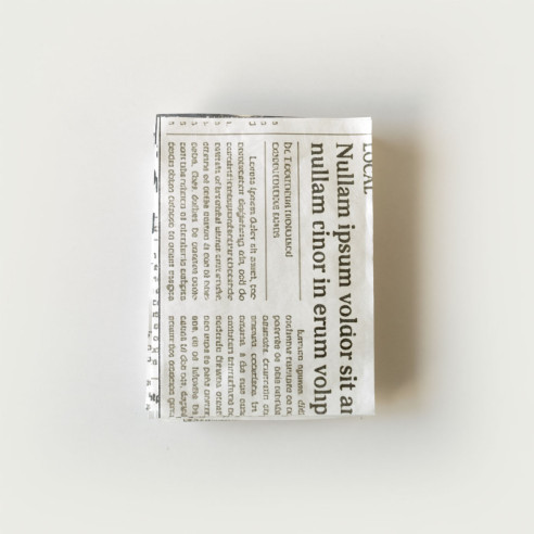 Periódico roto - no roto (irrompible...